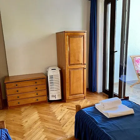 Quaint 2 Bedroom * Mandre