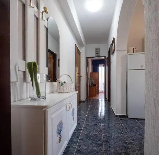 Vakantiehuis Quaint 2 Bedroom