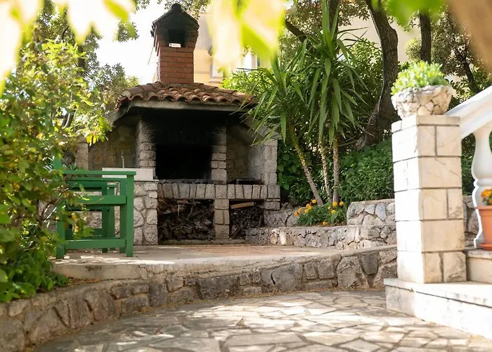 Quaint 2 Bedroom Hébergement de vacances